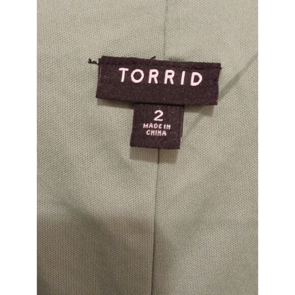 Torrid Chiffon Floral Dress Curvy PLUS Sz 2 Faux Wrap Fairygoth Wedding Coquette - Picture 13 of 15